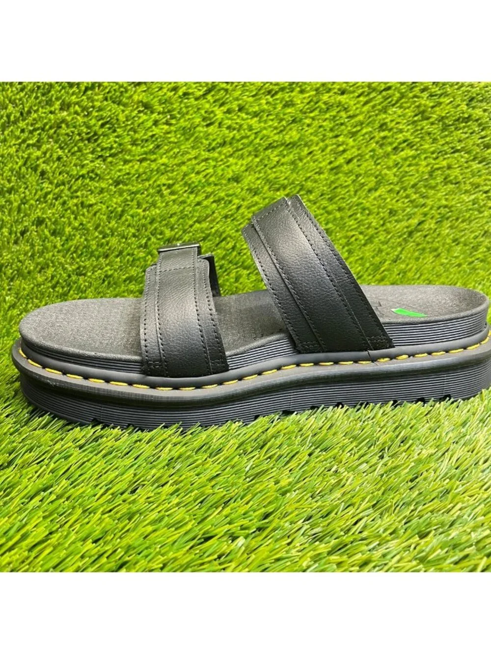 Dr. Martens Myles Mens Size 11 Black Beach Casual Outdoor Leather Slide Sandals